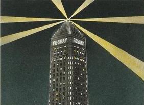 Night Foshay tower in Minneapolis, MN